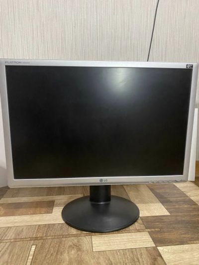 Лот: 21509314. Фото: 1. Монитор LG flatron W2234S. ЖК-мониторы