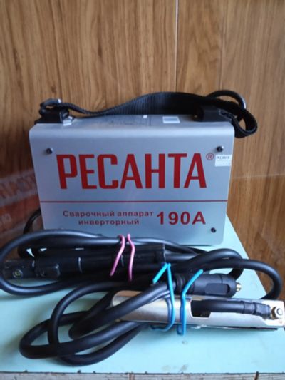 Лот: 13899567. Фото: 1. Сварочный аппарат Ресанта САИ... Сварочные аппараты