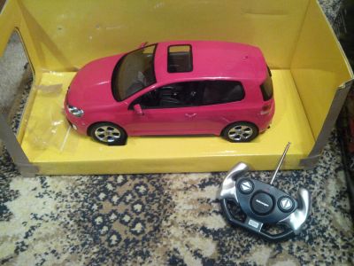 Лот: 8497708. Фото: 1. Машинка Volkswagen Golf GTI 1... Машины и техника