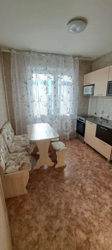 Лот: 25783044. Фото: 1. 2-комн. квартира , Красноярск... Квартиры, студии
