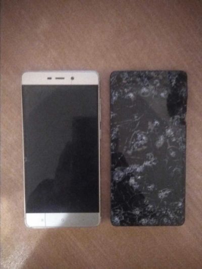 Лот: 16147620. Фото: 1. Xiaomi redmi 4pro. Кнопочные мобильные телефоны
