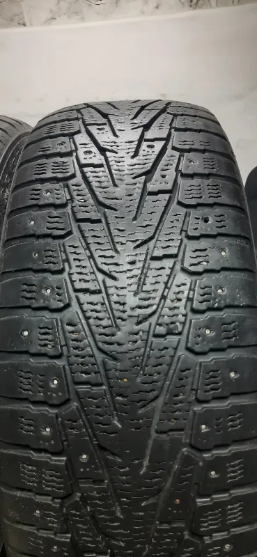 Лот: 24864701. Фото: 1. 235/55R19 105Т Nokian Hakkapeliitta... Шины
