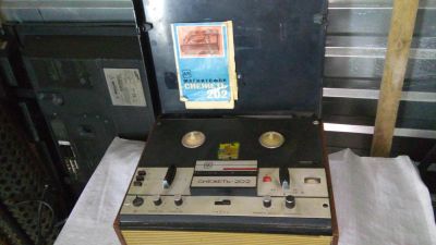 Лот: 7787309. Фото: 1. Катушечный магнитофон "Снежеть... Кассетные деки, магнитофоны