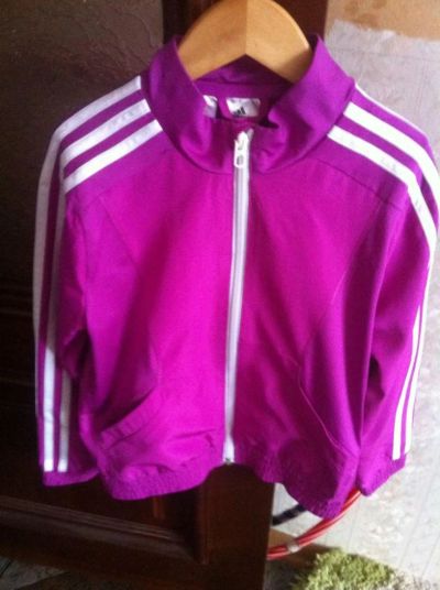 Лот: 10479007. Фото: 1. Adidas Спортивный костюм на девочку... Костюмы, пиджаки, комбинезоны