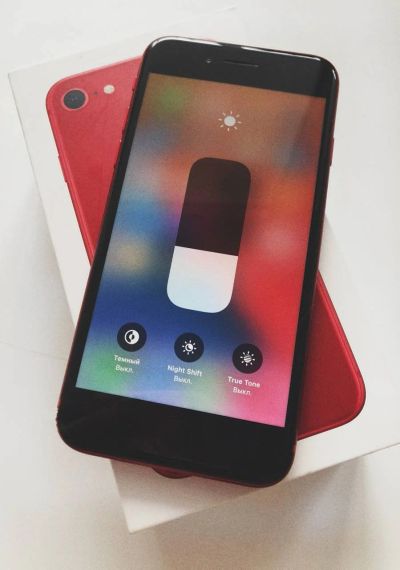 Лот: 17385426. Фото: 1. iPhone 8 red обмен. Смартфоны