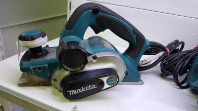 Лот: 10555082. Фото: 1. Рубанок Makita KP 0810 C. Электроинструмент