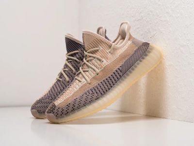 Лот: 19990775. Фото: 1. Кроссовки Adidas Yeezy 350 Boost... Кеды, кроссовки, слипоны
