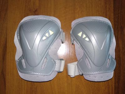 Лот: 13434954. Фото: 1. Защита на локти Rollerblade для... Защита тела