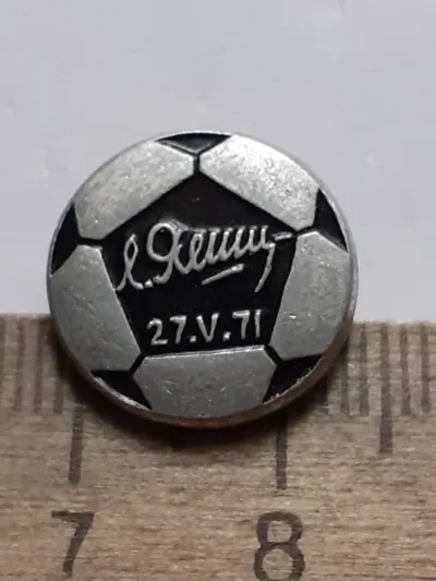 Лот: 25406812. Фото: 1. ( №18295) значки, спорт, футбол... Сувенирные