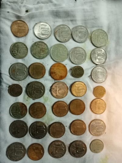 Лот: 17104746. Фото: 1. Монеты разные. Россия после 1991 года