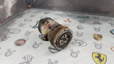 Лот: 23591644. Фото: 1. Компрессор кондиционера Isuzu... Двигатель и элементы двигателя