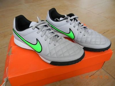 Лот: 10088026. Фото: 1. Продам футбольные бутсы Nike Tempo... Кеды, кроссовки