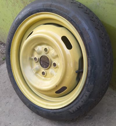 Лот: 17655155. Фото: 1. Запаска Банан для Toyota 125/70... Шины на дисках
