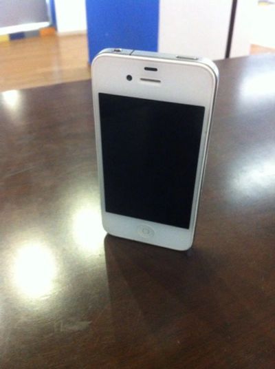 Лот: 4359436. Фото: 1. Iphone 4 8GB White гарантия 3... Смартфоны