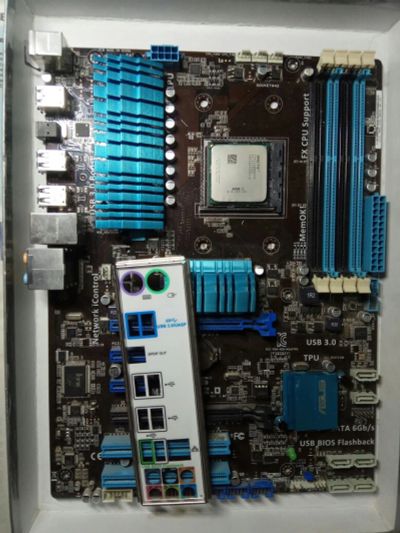 Лот: 18444317. Фото: 1. FX8320e + Asus M5A97 2.0. Комплекты запчастей