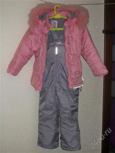 Лот: 1426781. Фото: 1. пуховик с комбинезоном 6-8лет. Верхняя одежда