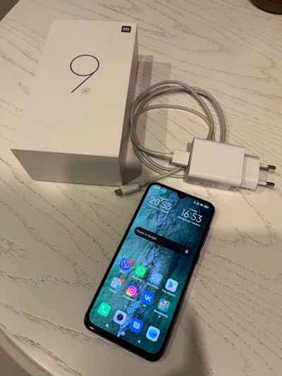 Лот: 18608952. Фото: 1. Xiaomi mi 9 se. Смартфоны