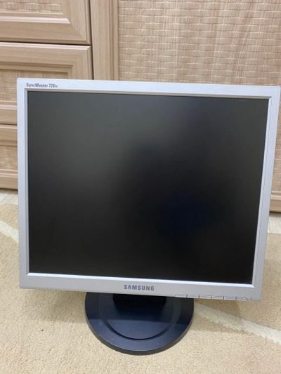 Лот: 20867735. Фото: 1. Монитор Samsung 720N. ЖК-мониторы