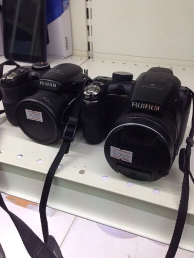 Лот: 8910995. Фото: 1. Фотоаппарат fujifilm finePix. Цифровые зеркальные