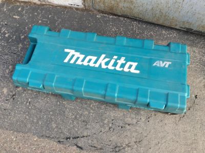 Лот: 11350110. Фото: 1. Отбойный молоток Makita HM1307C. Электроинструмент