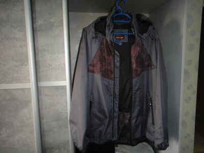 Лот: 25601579. Фото: 1. Стильная куртка с полноценным... Верхняя одежда