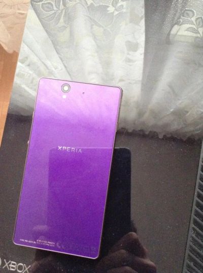 Лот: 4832090. Фото: 1. Sony Experia Z. Смартфоны