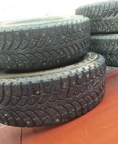 Лот: 20994791. Фото: 1. Зимние шины 175/65 R14 Bridgestone... Шины