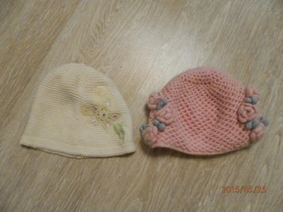 Лот: 5599398. Фото: 1. 2 шапочки для девочки 4-5 лет. Головные уборы