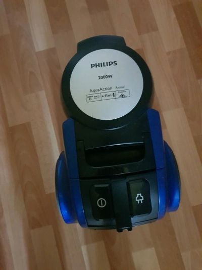 Лот: 10978076. Фото: 1. Пылесос Philips с аквафильтром. Пылесосы, паровые швабры