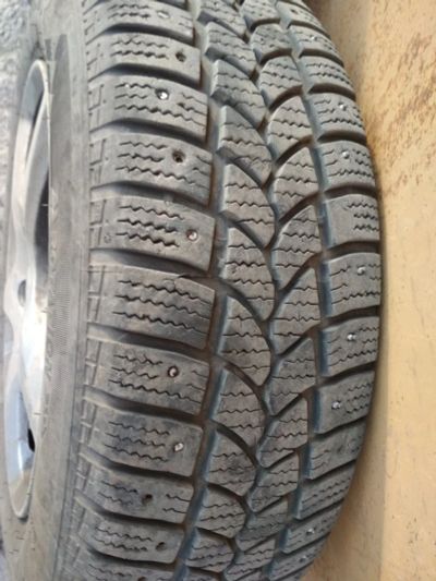 Лот: 12333921. Фото: 1. Шины зимние Tigar 195/65 R15. Шины