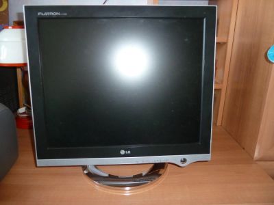 Лот: 5093621. Фото: 1. монитор LG flatron l1720b. ЖК-мониторы