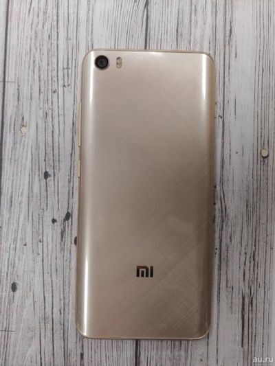 Лот: 13746570. Фото: 1. Смартфон Xiaomi Mi5 64Gb Gold... Смартфоны