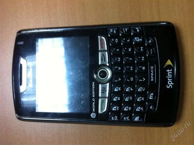 Лот: 2002066. Фото: 1. Black berry 8830 wopld edition. Смартфоны