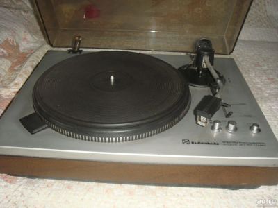 Лот: 8243005. Фото: 1. проигрыватель Radiotehnika ЭП-101. Виниловые проигрыватели и электрофоны