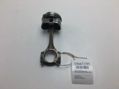 Лот: 20399771. Фото: 1. Поршень с шатуном Toyota Vitz... Двигатель и элементы двигателя