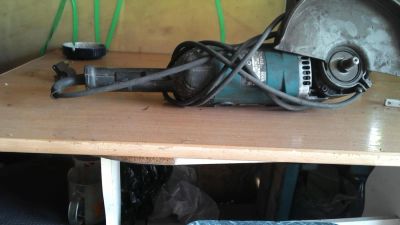 Лот: 7866196. Фото: 1. продам болгарку makita. Электроинструмент