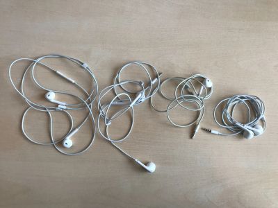 Лот: 15760516. Фото: 1. Наушники от Apple. Красноярск