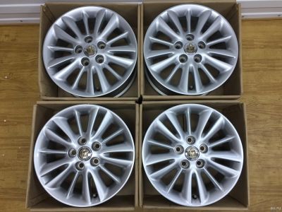 Лот: 13723956. Фото: 1. Оригинальные диски Toyota Crown... Диски