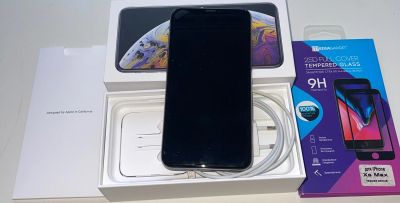 Лот: 16859549. Фото: 1. iPhone Xs Max 256gb silver. Смартфоны