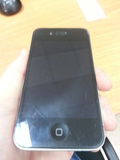 Лот: 4055865. Фото: 1. Продам Iphone 4 16gb Black с рубля. Смартфоны