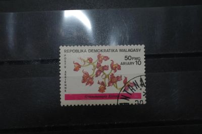 Лот: 3961604. Фото: 1. марка 35 Малагасийская республика... Марки