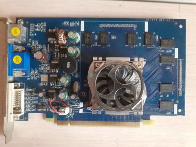Лот: 15804451. Фото: 1. Видеокарта GeForce 7300gt PCI-E... Видеокарты