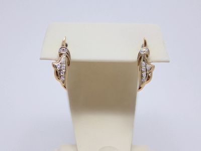Лот: 13941535. Фото: 1. ЗОЛОТЫЕ СЕРЬГИ С БРИЛЛИАНТАМИ... Серьги, каффы