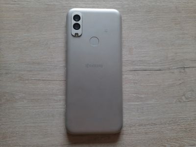 Лот: 24307211. Фото: 1. Смартфон Kyocera one s9. Смартфоны