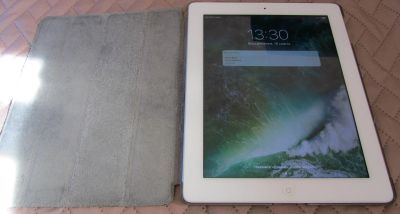Лот: 25124960. Фото: 1. Apple iPad model MD525TU/A. Планшеты