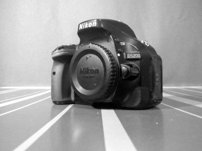 Лот: 6714429. Фото: 1. Nikon D5200 Body + батарейный... Цифровые зеркальные