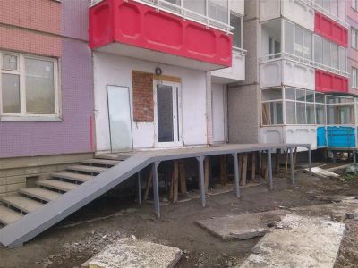 Лот: 2922698. Фото: 1. Крыльцо металическое. Лестницы, перила, балясины
