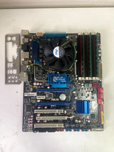 Лот: 17230690. Фото: 1. Комплект Процессор intel core... Комплекты запчастей