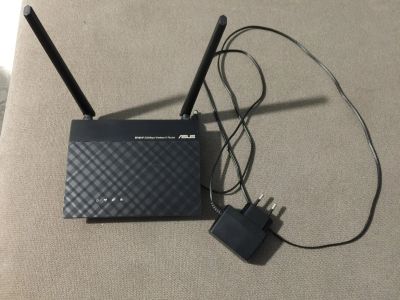 Лот: 17462225. Фото: 1. Роутер ASUS RT-N11P. Маршрутизаторы (роутеры)