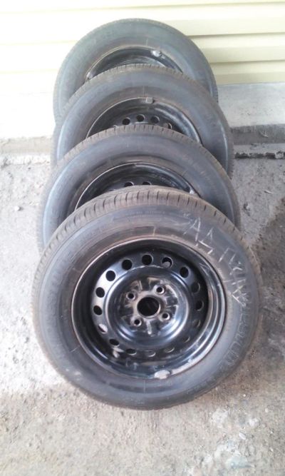 Лот: 9378369. Фото: 1. Шины на дисках r13 Bridgestone. Шины на дисках